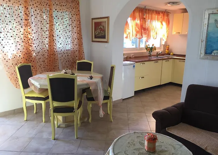 Greis Apartman Ražanj